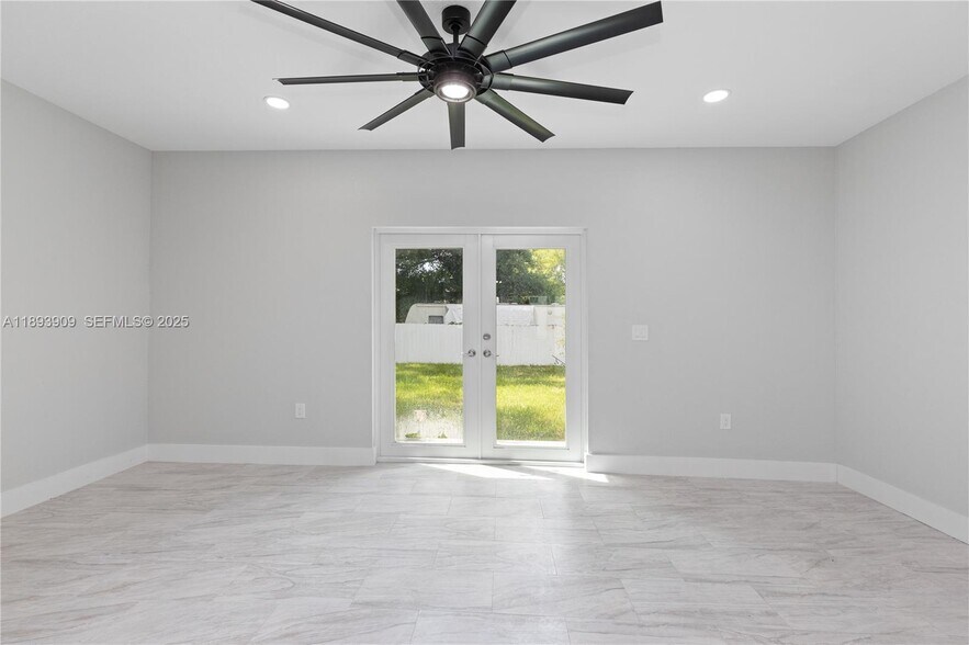 More Photos Of 2742 NW 48th St, Miami Healthcare For Sale