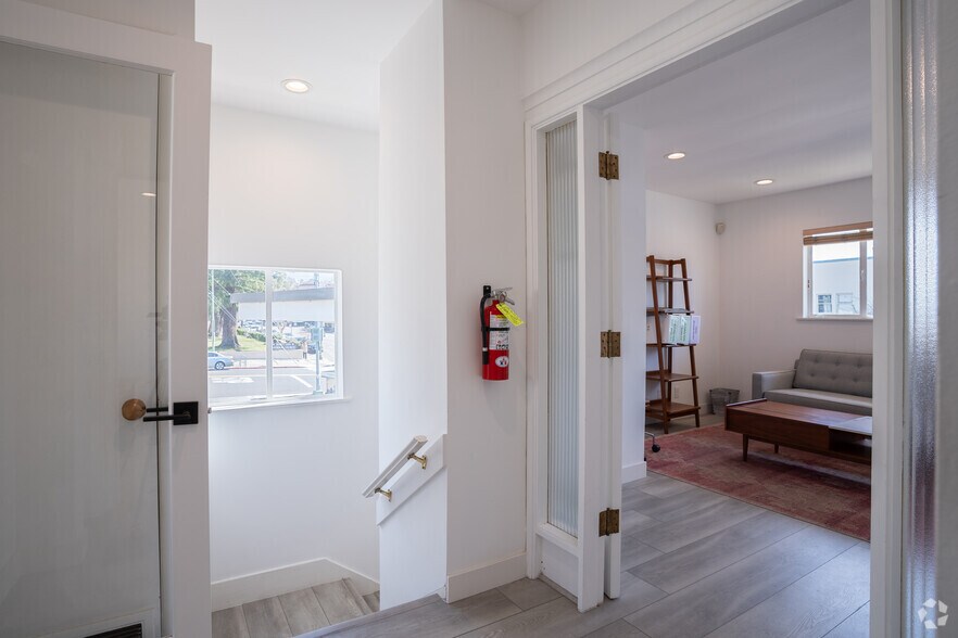 More Photos Of 4185-4187 Piedmont Ave, Oakland Medical For Sale