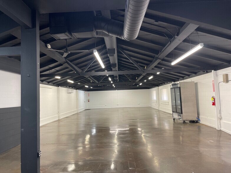 More Photos Of 4270-4286 Seven Hills Rd, Castro Valley Storefront For Lease