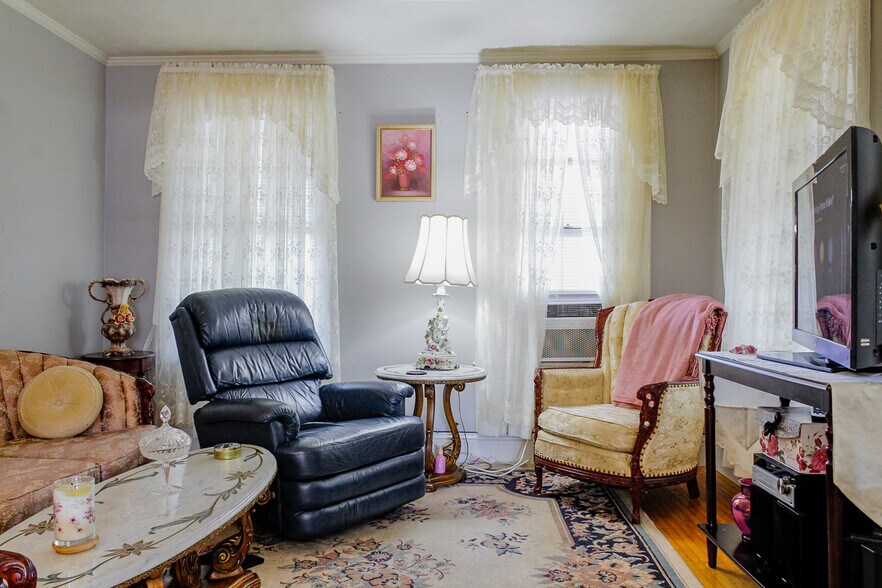 More Photos Of 105 Union Ave, Old Orchard Beach Apartments For Sale