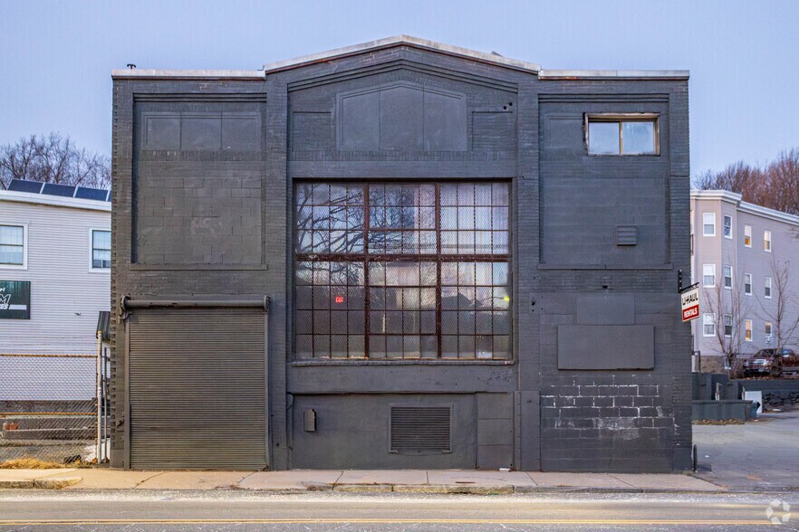 More Photos Of 89 Heath St, Jamaica Plain Warehouse For Lease