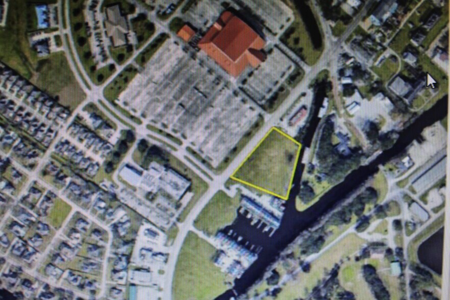 More Photos Of 3019 & 3037 Barrow Street St, Houma Land For Sale