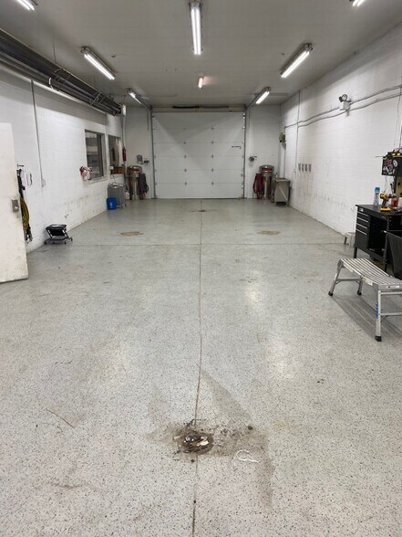 More Photos Of 8990 S Old State Rd, Lewis Center Carwash For Sale