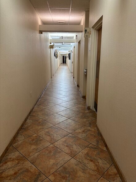 More Photos Of 1900 N Mills Ave, Orlando Medical For Lease