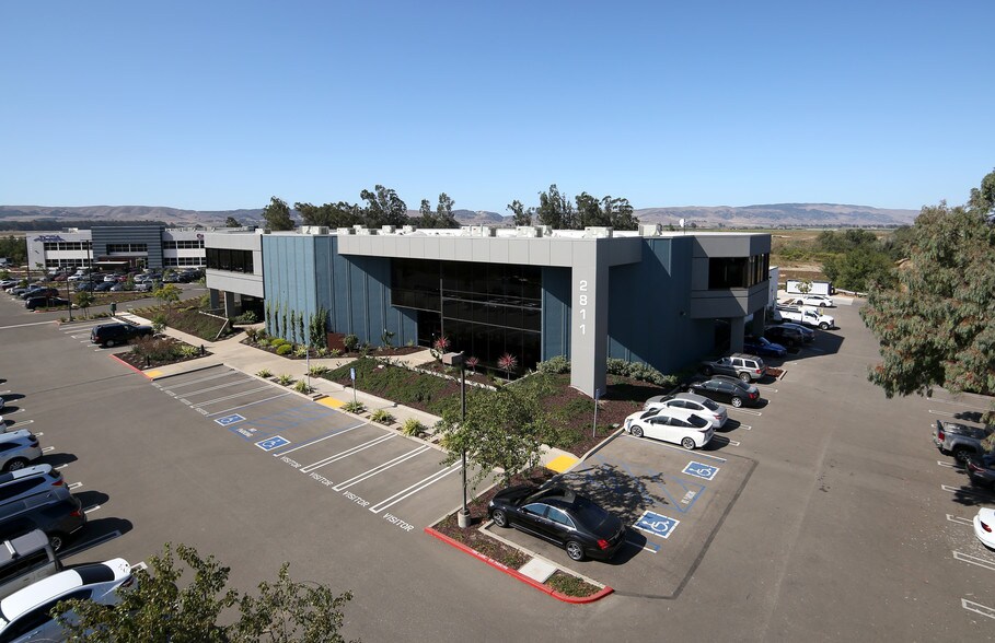 More Photos Of 2811 Airpark Rd, Santa Maria Office Residential For Lease