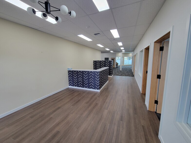 More Photos Of 711 Vandercook Way, Longview Storefront For Lease