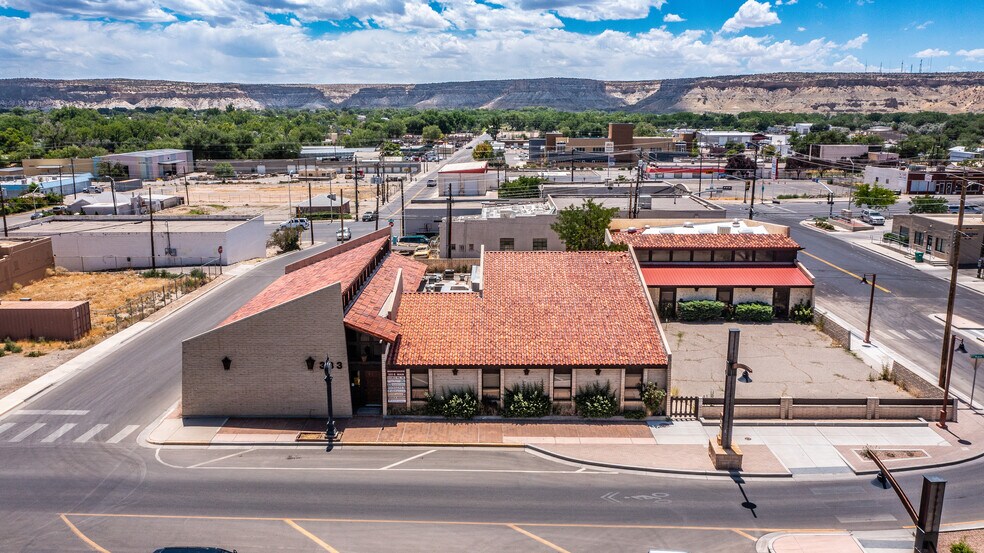 More Photos Of 333 E Main St, Farmington Office For Sale