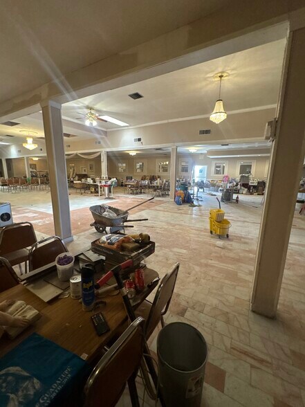 More Photos Of 5824 Doniphan Dr, El Paso Freestanding For Sale