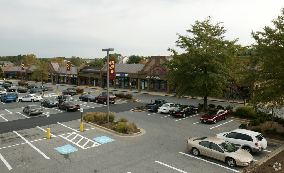 More Photos Of 18101-18181 Town Center Dr, Olney Unknown For Lease