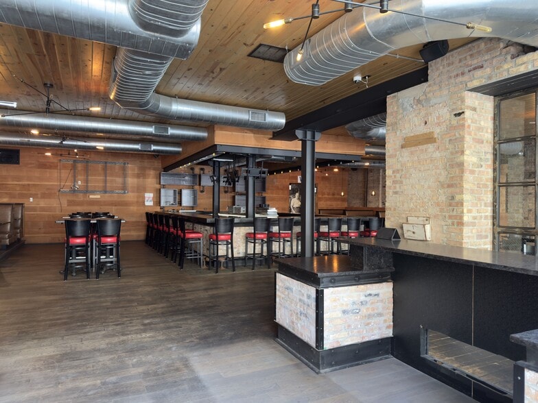 More Photos Of 3211-3215 N Sheffield Ave, Chicago Apartments For Lease