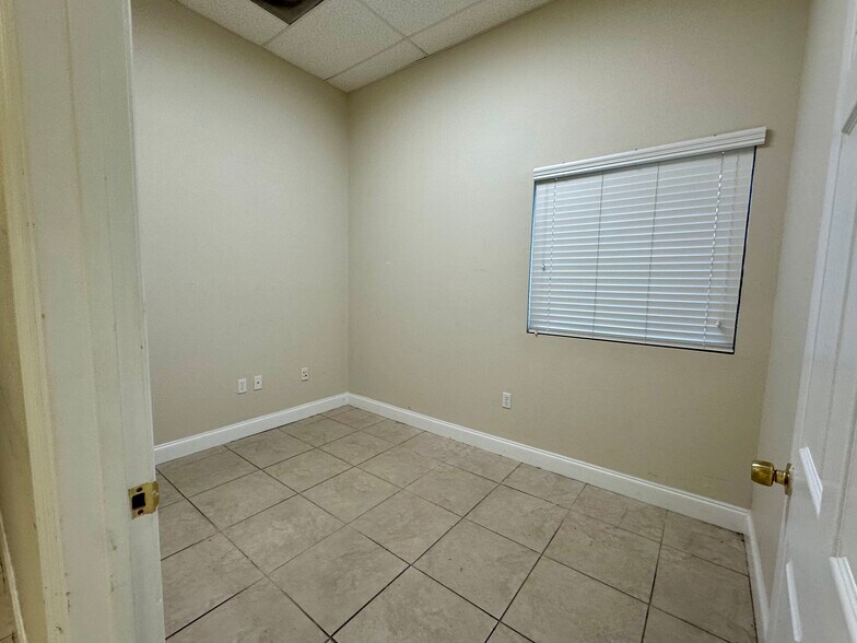 More Photos Of 73 SW 12th Ave, Dania Beach Warehouse For Lease