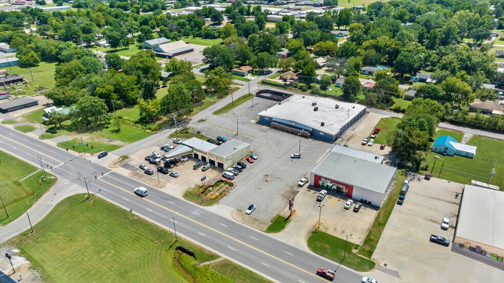 More Photos Of 814 E Cherokee Ave, Sallisaw Religious Facility For Sale