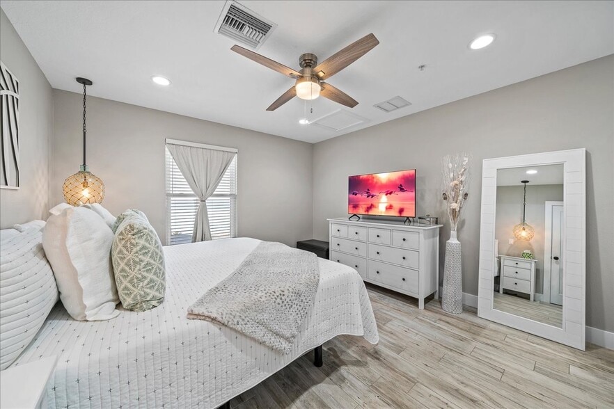 More Photos Of 2225 S Washington Ave, Titusville Office Residential For Sale