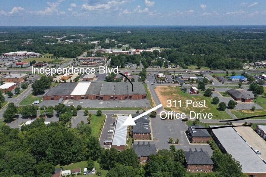 More Photos Of 311-317 Post Office Dr, Indian Trail Showroom For Lease