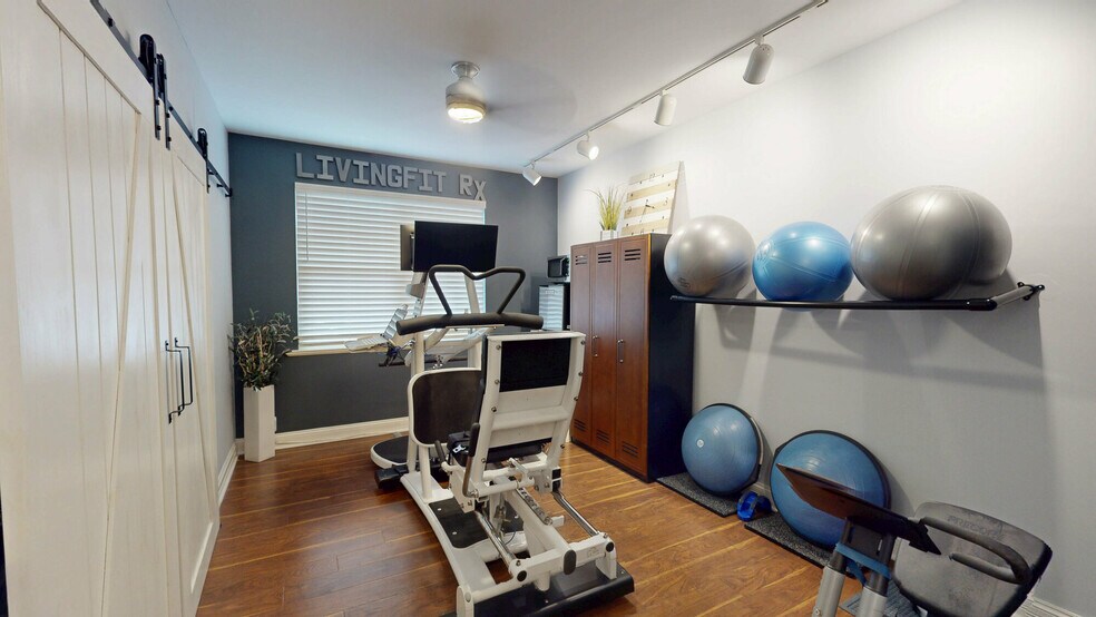 More Photos Of 240 Main St W, Carmel Storefront Retail Residential For Sale