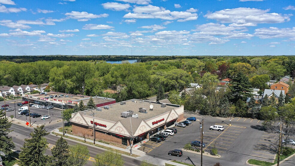 More Photos Of 1401 Maryland Ave E, Saint Paul Restaurant For Lease