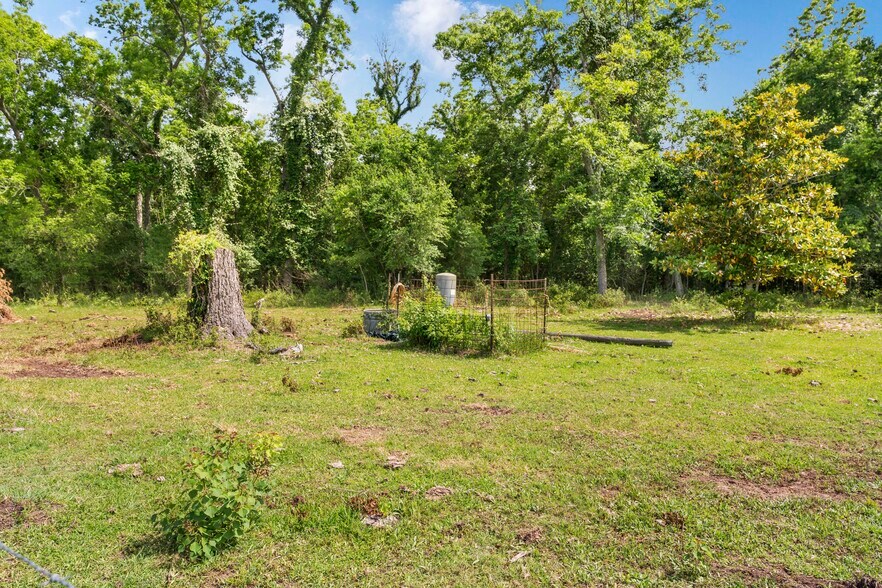 More Photos Of 10840 FM 442, Boling Land For Sale