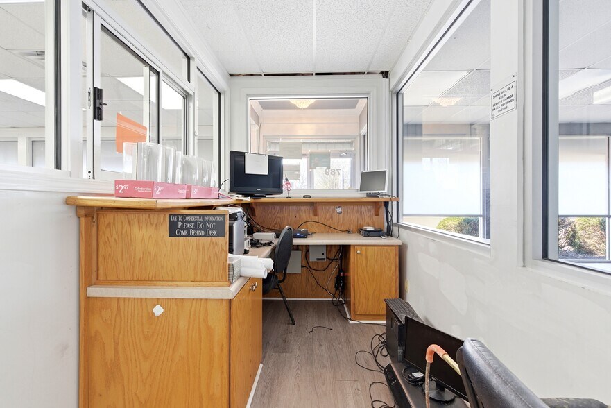 More Photos Of 789 Tennessee St, Bolivar Specialty For Sale