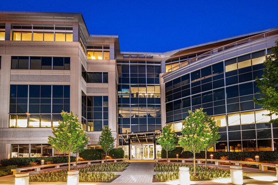 More Photos Of 505 Eagleview Blvd, Exton Office For Lease