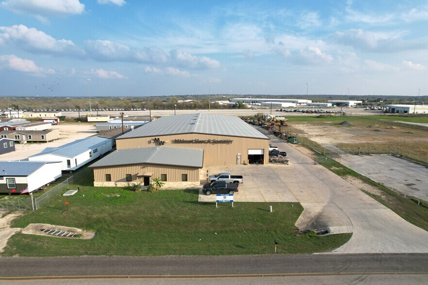 More Photos Of 19940 I-37, Elmendorf Warehouse For Sale