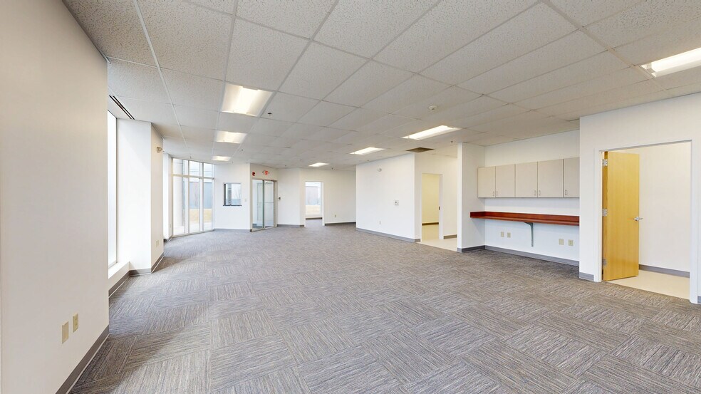 More Photos Of 1 S Shearer Dr, Carlisle Warehouse For Lease