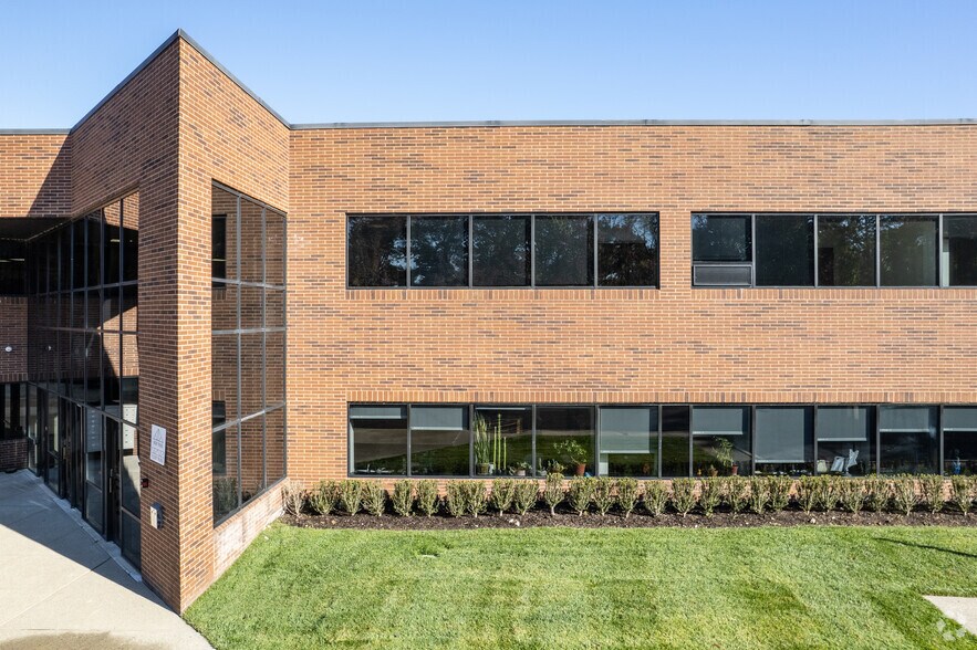 More Photos Of 28 W Grand Ave, Montvale Office For Lease