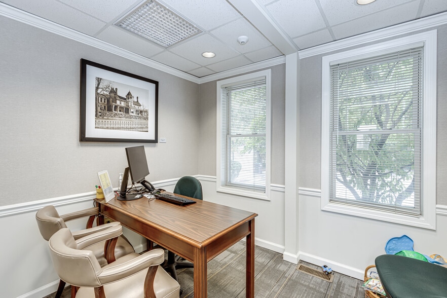 More Photos Of 221 S Main St, Flemington Office For Sale