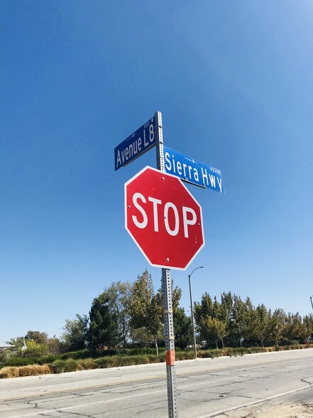 More Photos Of 42347 Sierra Hwy, Lancaster Industrial For Lease