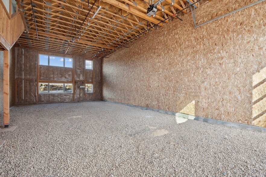 More Photos Of 4518 North Forestdale Drive Building 54, Park City Freestanding For Sale