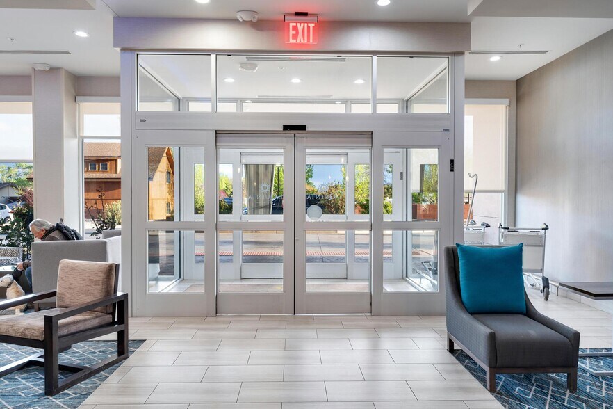 More Photos Of 465 S 100 E, Kanab Hospitality For Sale