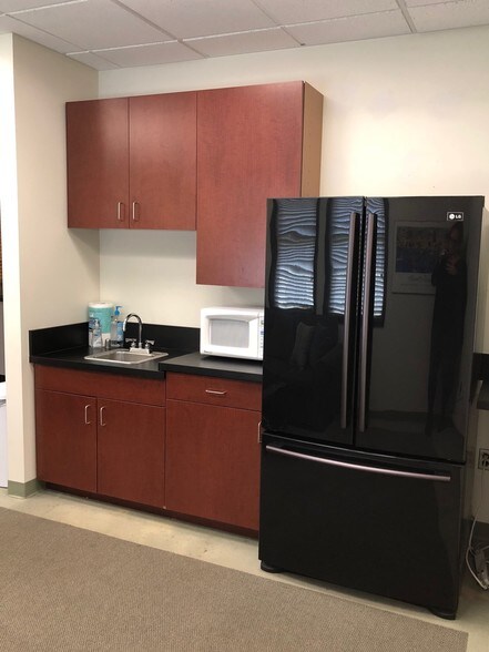 More Photos Of 2433 Oak Valley Dr, Ann Arbor Medical For Sale