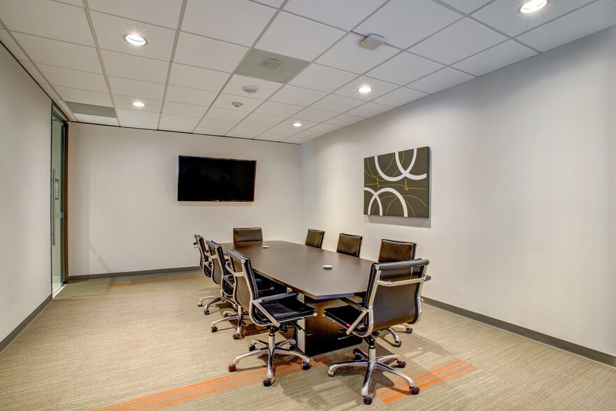 More Photos Of 7676 Hillmont St, Houston Office For Lease