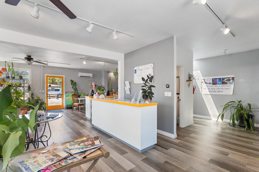 More Photos Of 119 S Calapooia St, Sutherlin Freestanding For Sale