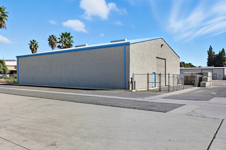 More Photos Of 240 Airpark Rd, Atwater Warehouse For Lease