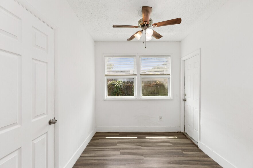 More Photos Of 5521 SW 34th St, Pembroke Park Multifamily For Sale