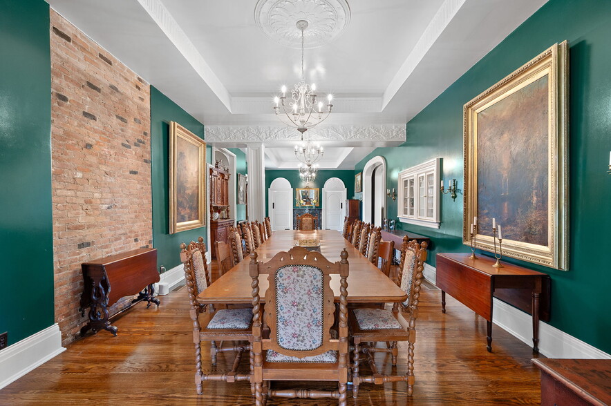 More Photos Of 403 E Adams St, Sandusky Hospitality For Sale