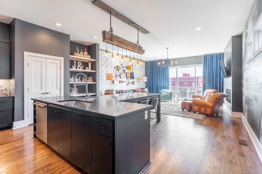 More Photos Of , Nashville Multifamily For Sale