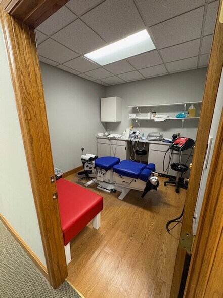 More Photos Of 6490 Main St, Buffalo Medical For Lease