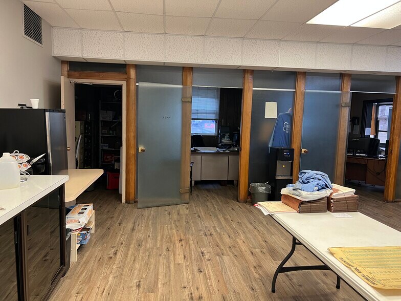 More Photos Of 207 9th St SW, Canton Warehouse For Sale