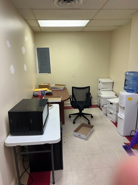 More Photos Of 3310 Kent Rd, Stow Unknown For Lease