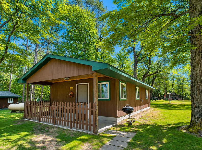 More Photos Of 505 Rainbow Trail park, Mio Hotel For Sale