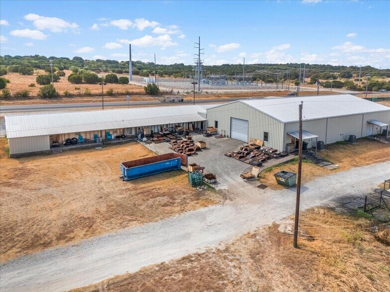 More Photos Of 3206 W Us Highway 377, Granbury Flex For Sale
