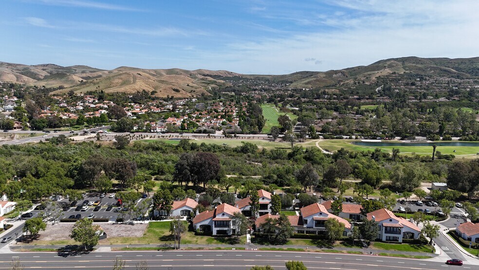 More Photos Of 27442 Calle Arroyo, San Juan Capistrano Medical For Sale