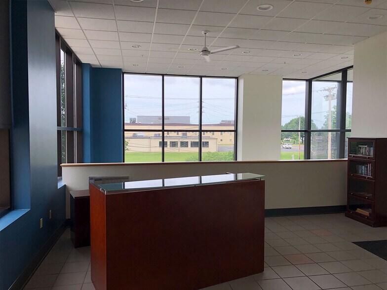 More Photos Of 1400 Lebanon Church Rd, Pittsburgh Unknown For Lease