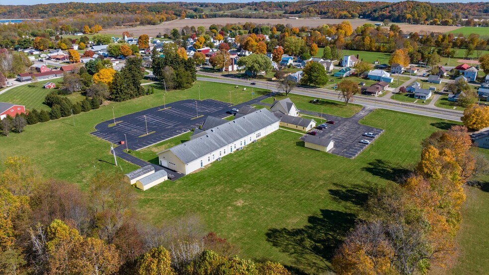 More Photos Of 8135 Mount Vernon Rd, Saint Louisville Office Residential For Sale