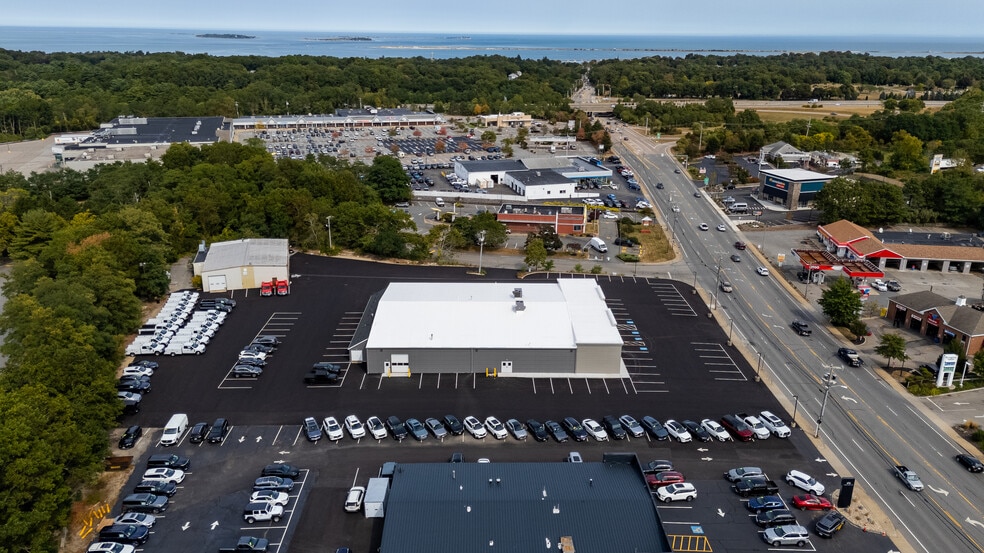 More Photos Of 147 Samoset St, Plymouth Storefront For Lease