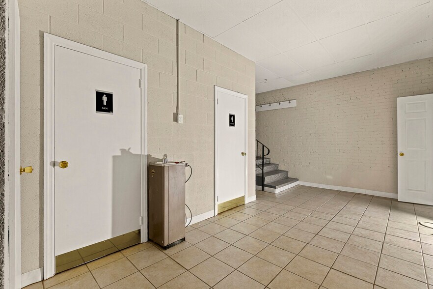 More Photos Of 150 N Steele St, Sanford Office For Sale