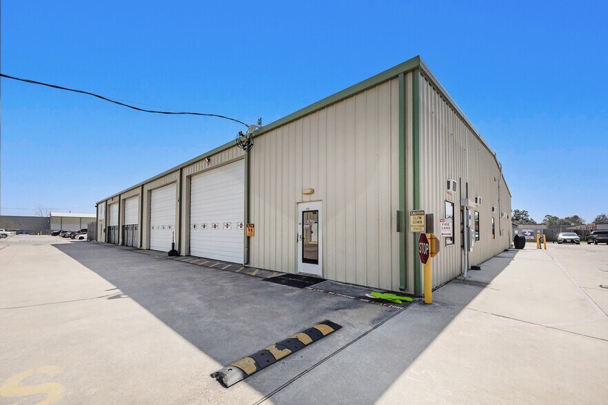 More Photos Of 11703-11711 Spring Cypress Rd, Tomball Unknown For Lease