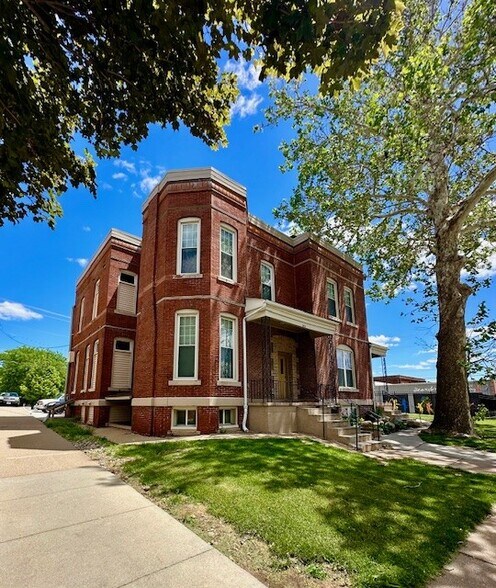 Primary Photo Of 563 S 26th Ave, Omaha Apartments For Sale