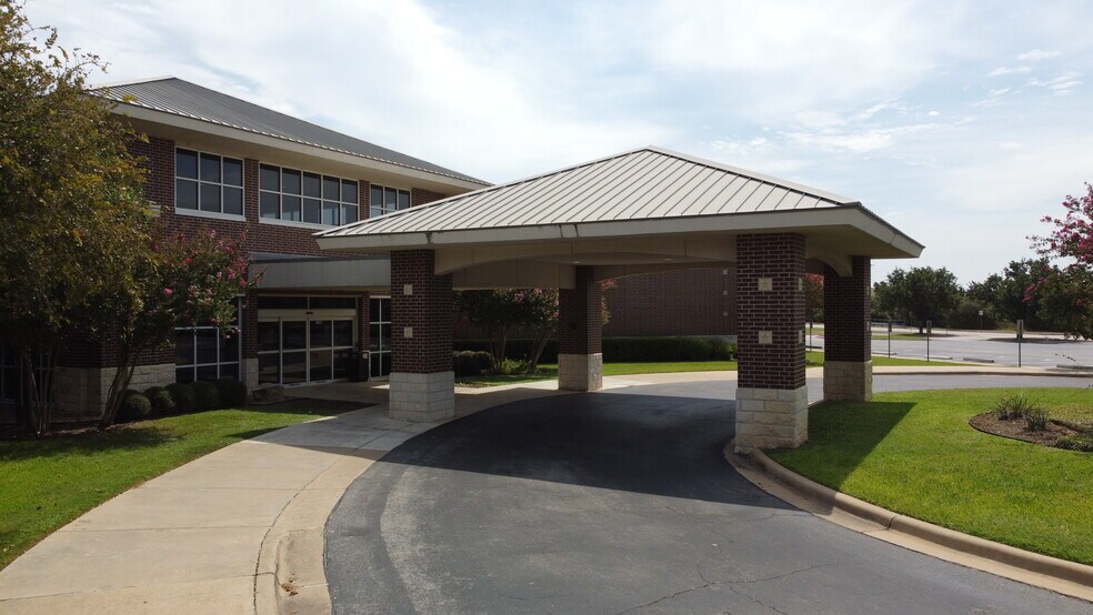 More Photos Of 7200 Wyoming Springs Rd, Round Rock Medical For Lease